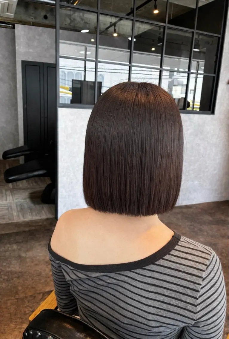 ミディアム カット 山本 悠理のヘアスタイル