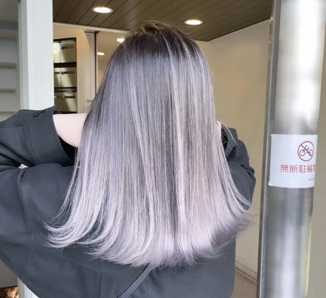 ミディアム 透明感カラーレイヤー ブリーチ🌙Manaのヘアスタイル