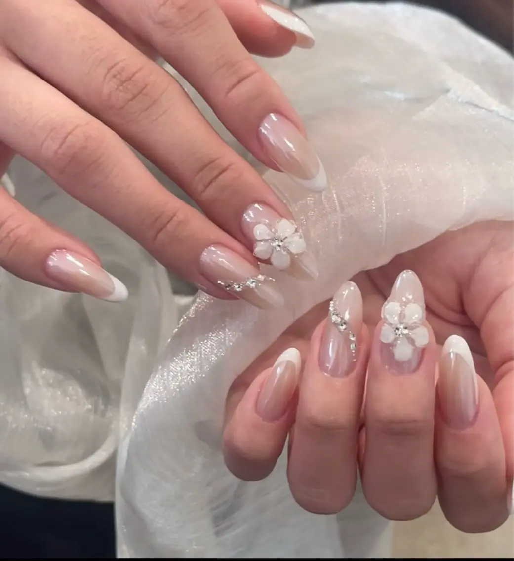 ネイル アートネイル ジェルネイル キラキラネイル 韓国ネイル オフィスネイル DAISY_NAIL 【フィルイン専門店】のネイルデザイン