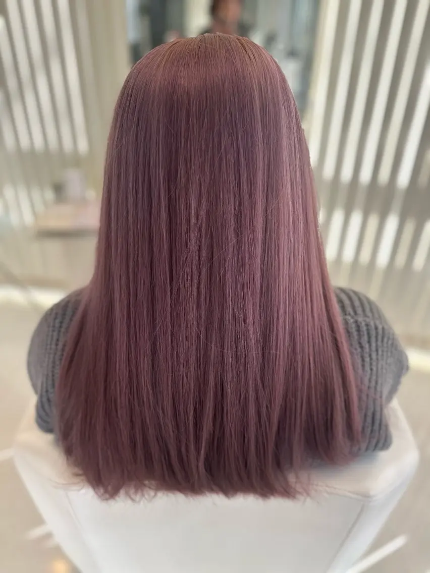 ロング カラー ブリーチ ピンクカラー ピンクパープル パープルカラー 岡田 妃由のヘアスタイル