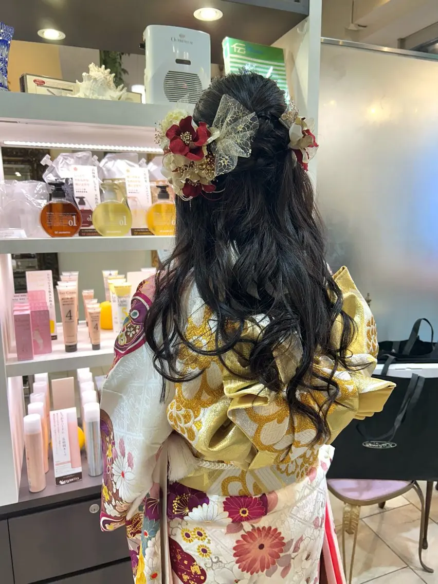 ロング タテイシ アサノのヘアスタイル