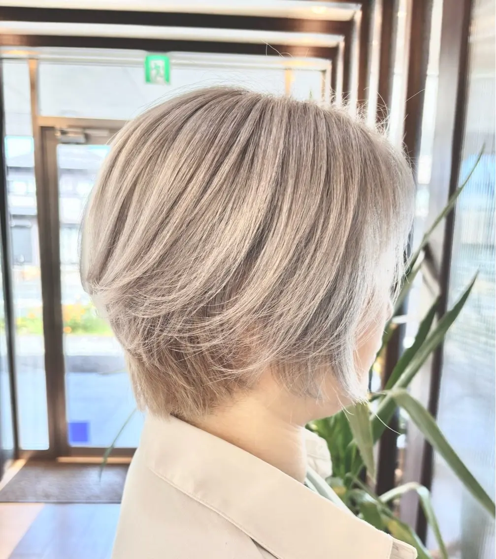 ショート 鈴木 千恵子のヘアスタイル