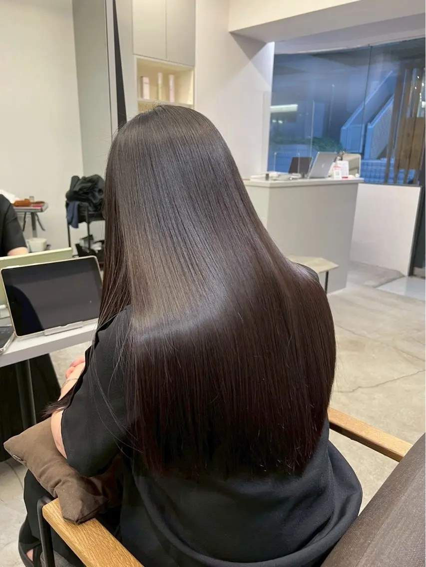 ロング パーマ 髪質改善 レイヤーカット 縮毛矯正 トリートメント 酸性ストレート 縮毛矯正 🍒モテ暖色カラー × うる艶✧ ゆなのヘアスタイル