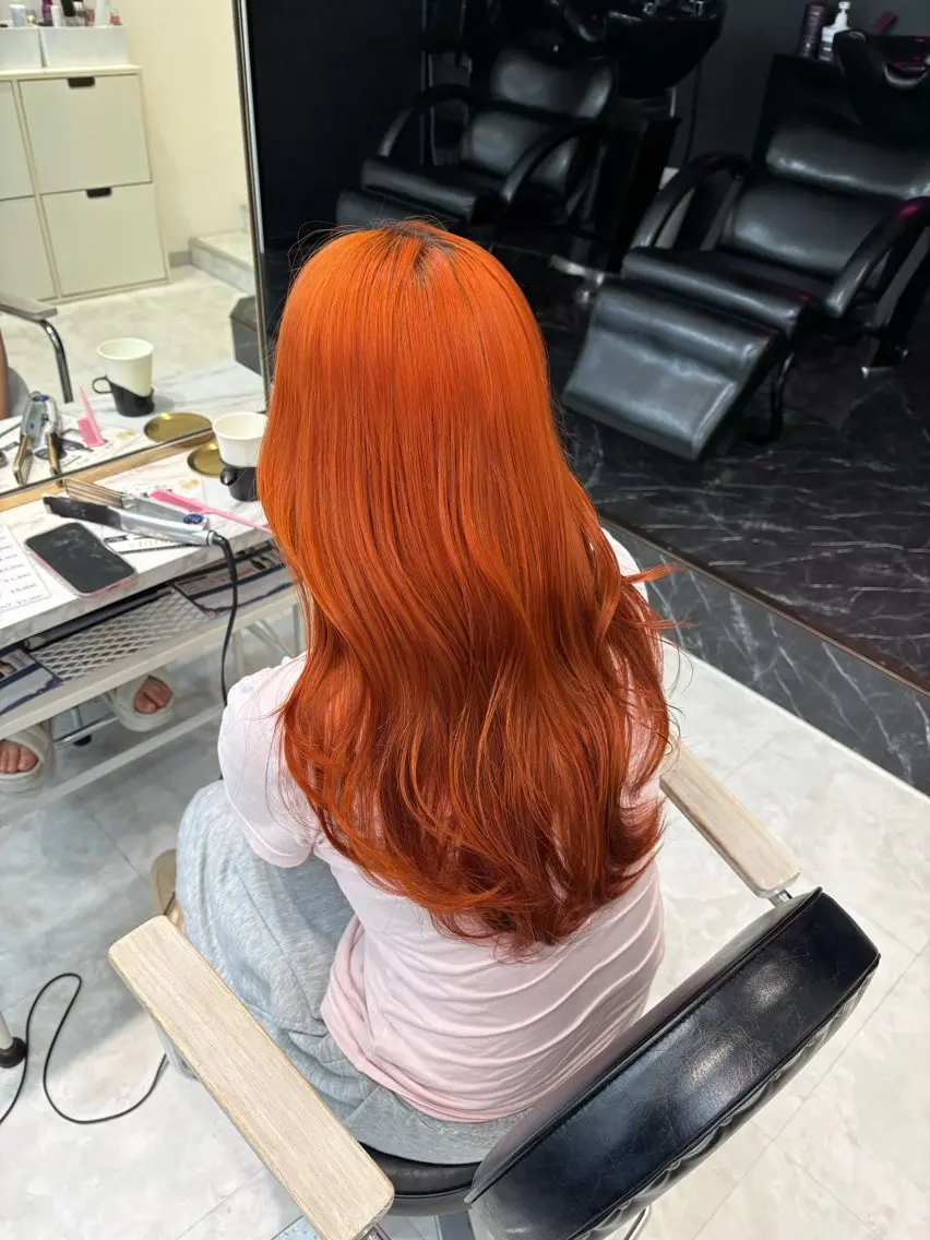 ロング カラー オレンジ ヘアカラー トリートメント ヘアセット 色落ち綺麗🩰ハイ トーン🎀RINKAのヘアスタイル