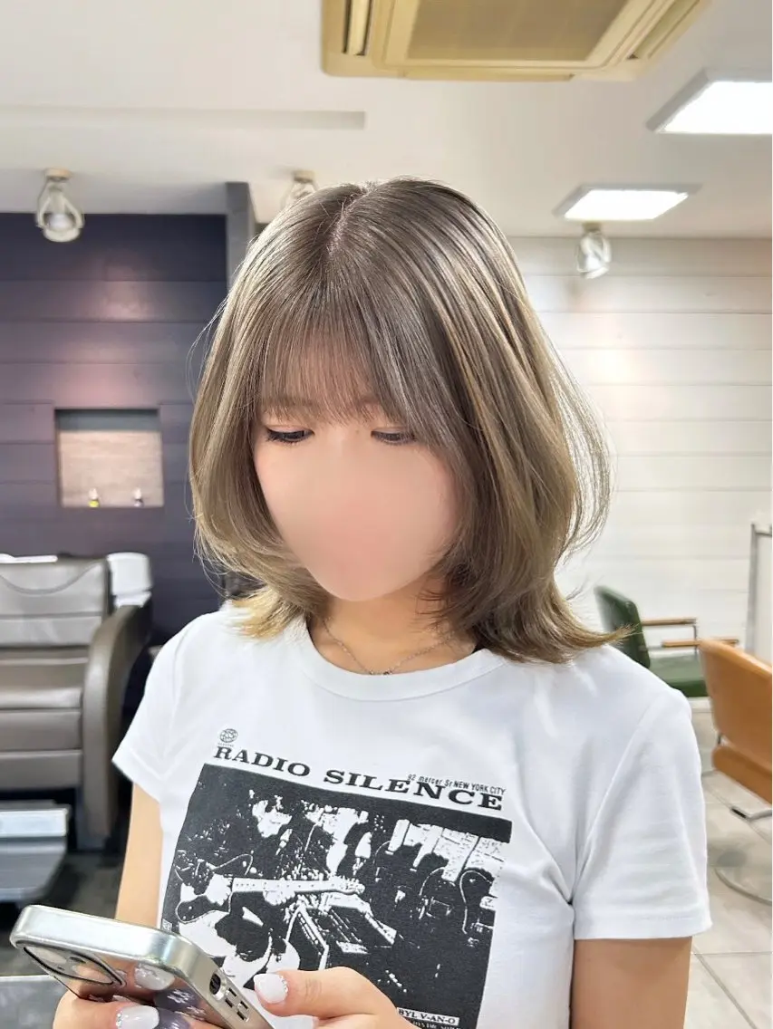 ミディアム 顔まわりレイヤー レイヤーカット カット ヘアカラー レイヤー/艶髪カラー 森本くるみのヘアスタイル