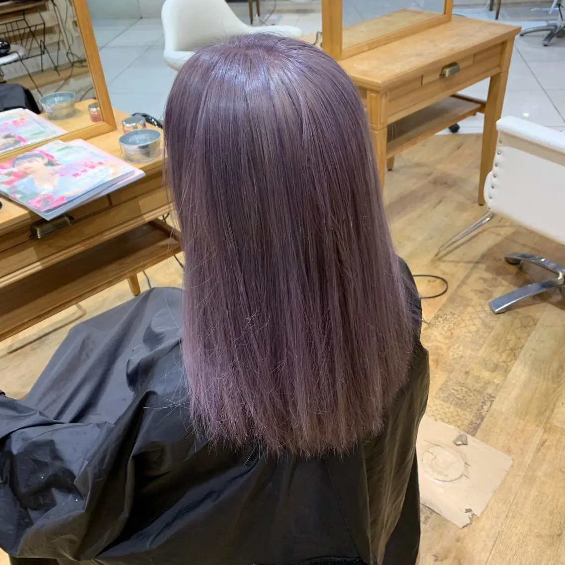 カラー ラベンダーカラー 天野 利咲のヘアスタイル