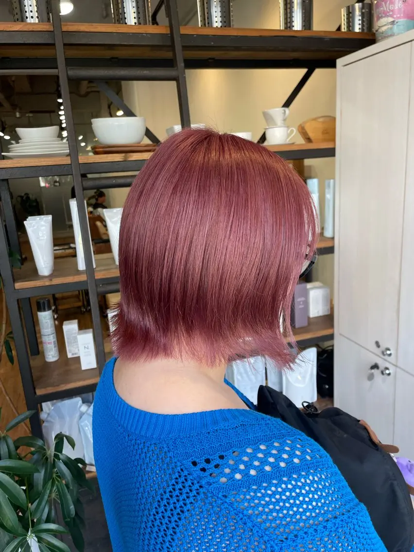 ショート ヘアカラー オオシマ ミユのヘアスタイル