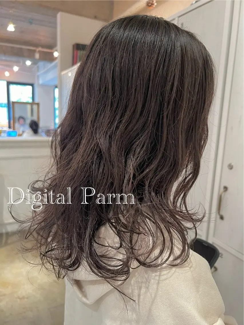 セミロング パーマ セミロングパーマ デジタルパーマ ニュアンスパーマ カット パーマ トリートメント ハイライト/インナー /ブリーチ/レイヤーのヘアスタイル