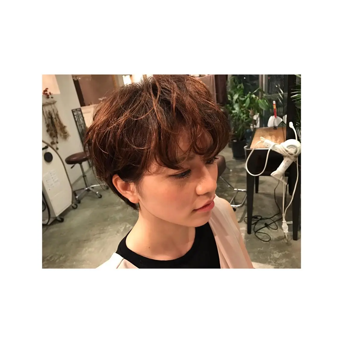ショート くるくるパーマ aikoのヘアスタイル