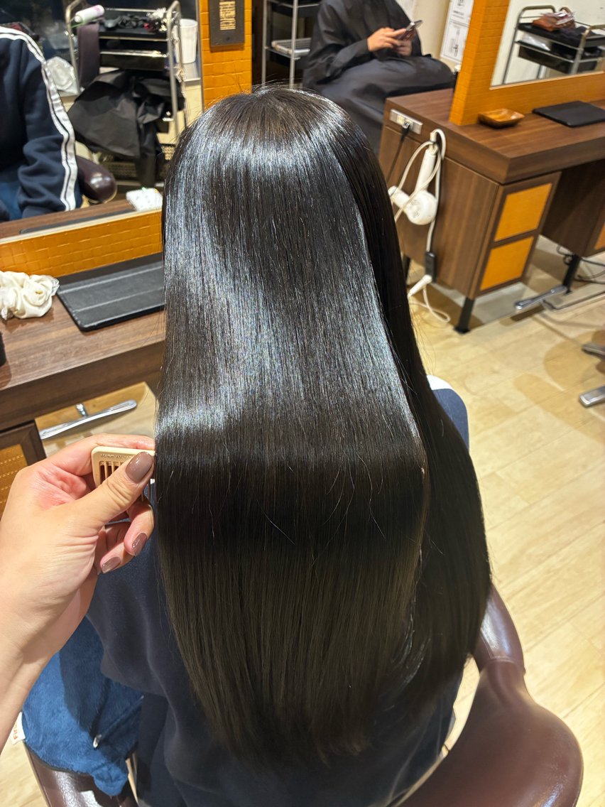 ロング ヘアカラー トリートメント Orque kazuneのヘアスタイル