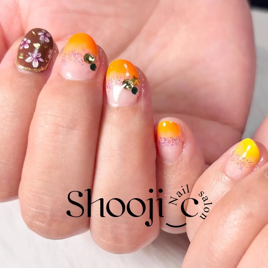 ネイル アートネイル フラワーネイル ハロウィン ラメ(グリッター) オレンジ Shooji_c Nail salonのネイルデザイン