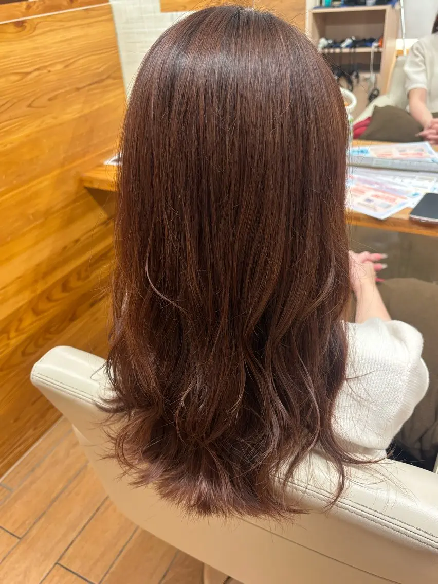 カラー ベージュカラー 透明感カラー 前田亜莉沙　暖色 カラー／メンズカットのヘアスタイル