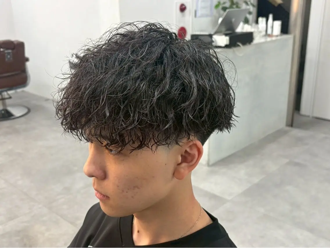 メンズカット+ツイストスパイラルパーマ¥9140【西梅田／メンズサロン】の写真