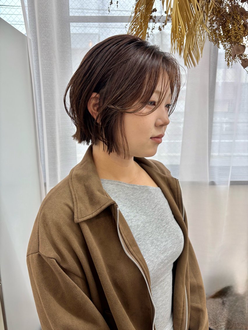 ミディアム カラー ボブレイヤー ブラウンカラー ボブ レイヤーカット カット ヘアカラー トリートメント YUIMARL岡山/ 𝐂𝐇𝐈𝐊𝐀のヘアスタイル