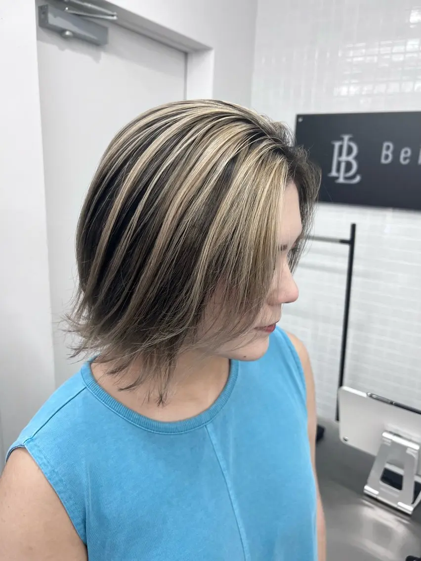 ショート カラー グレージュ ヘアカラー ベイリコルド　アトリ 店長　宮城一真のヘアスタイル