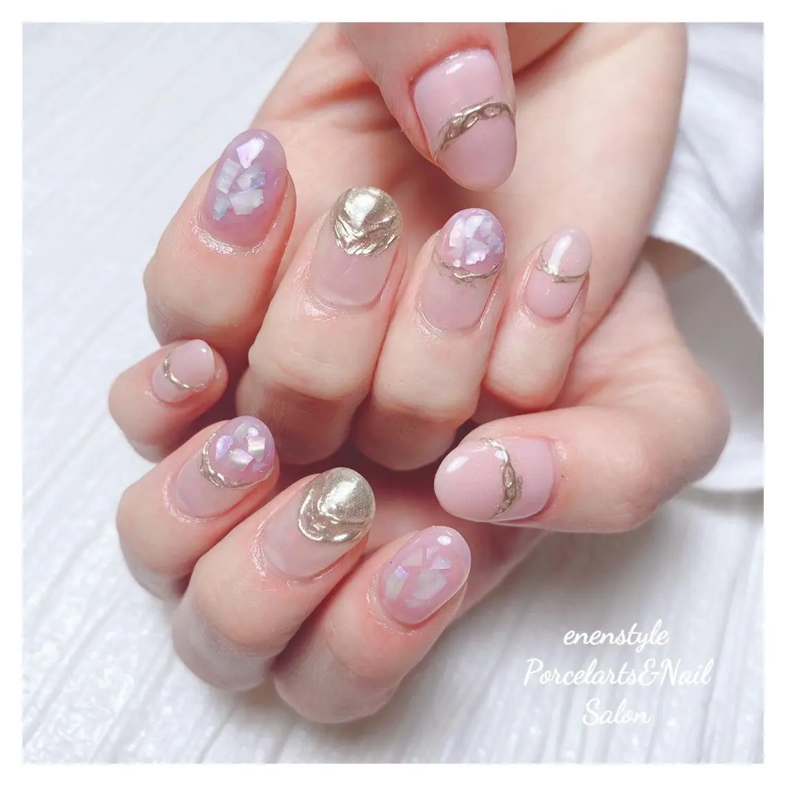 ミディアム ネイル ハンドネイル 🐾enen style 🐾のネイルデザイン