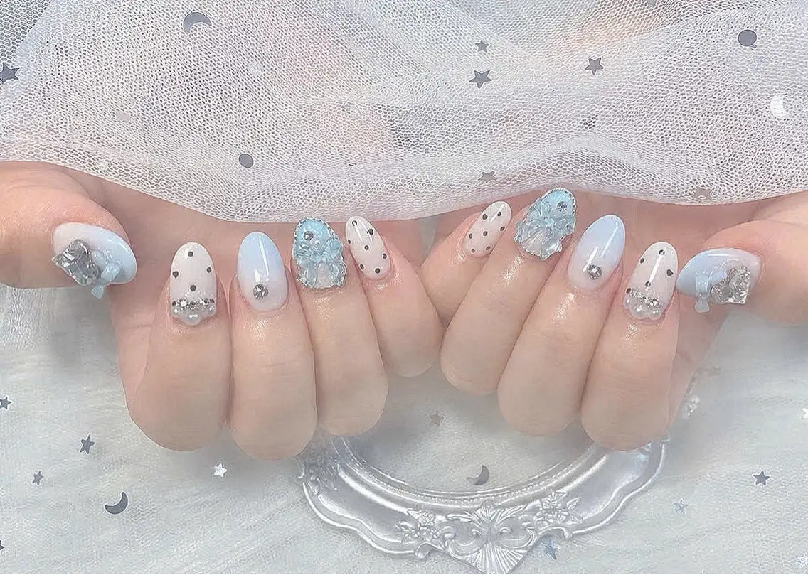 ネイル チークネイル ドット 長さ出し フットネイル フレンチネイル ハンドネイル Hana Nail Salonのネイルデザイン