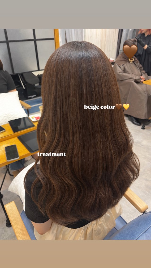 ロング カラー ヘアカラー 縮毛矯正✨艶カラー 🤍佐々木彩衣のヘアスタイル