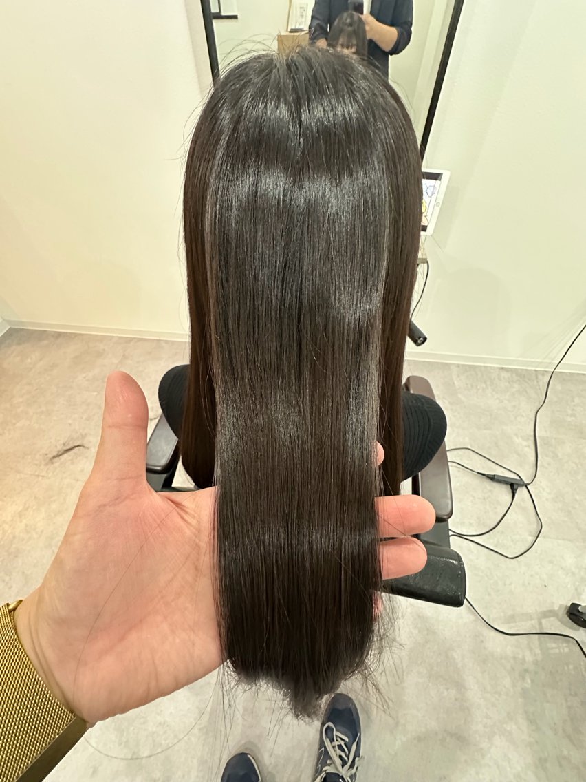 セミロング カット 縮毛矯正 🌈髪質改善🌈 過去の1艶サラ体験✨のヘアスタイル