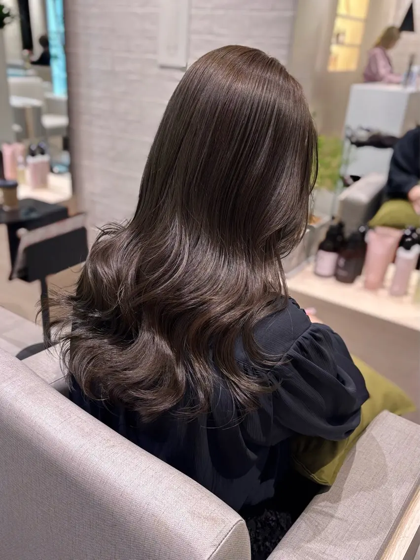 ロング カラー 透明感カラー グレージュ 韓国風ヘア レイヤーカット カット ヘアカラー トリートメント 銀座/韓国レイヤー/ 艶カラー🍓原田侑依のヘアスタイル