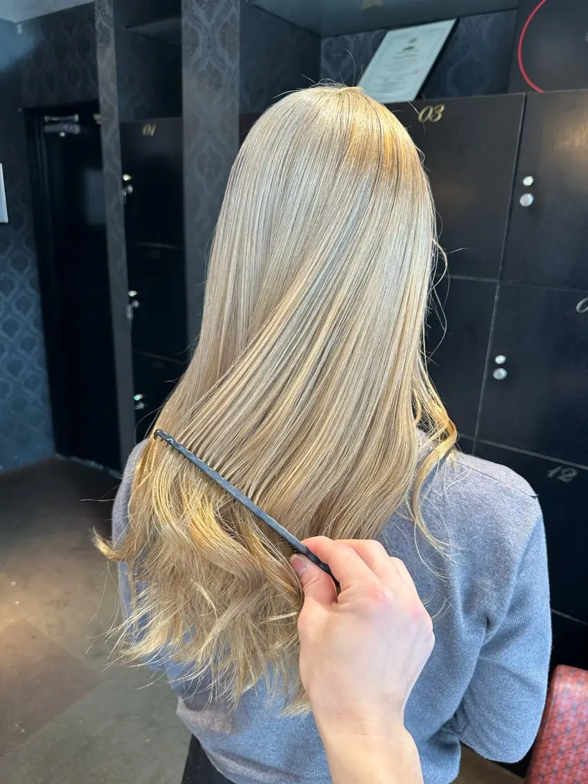 セミロング ★糀谷 敬大のヘアスタイル