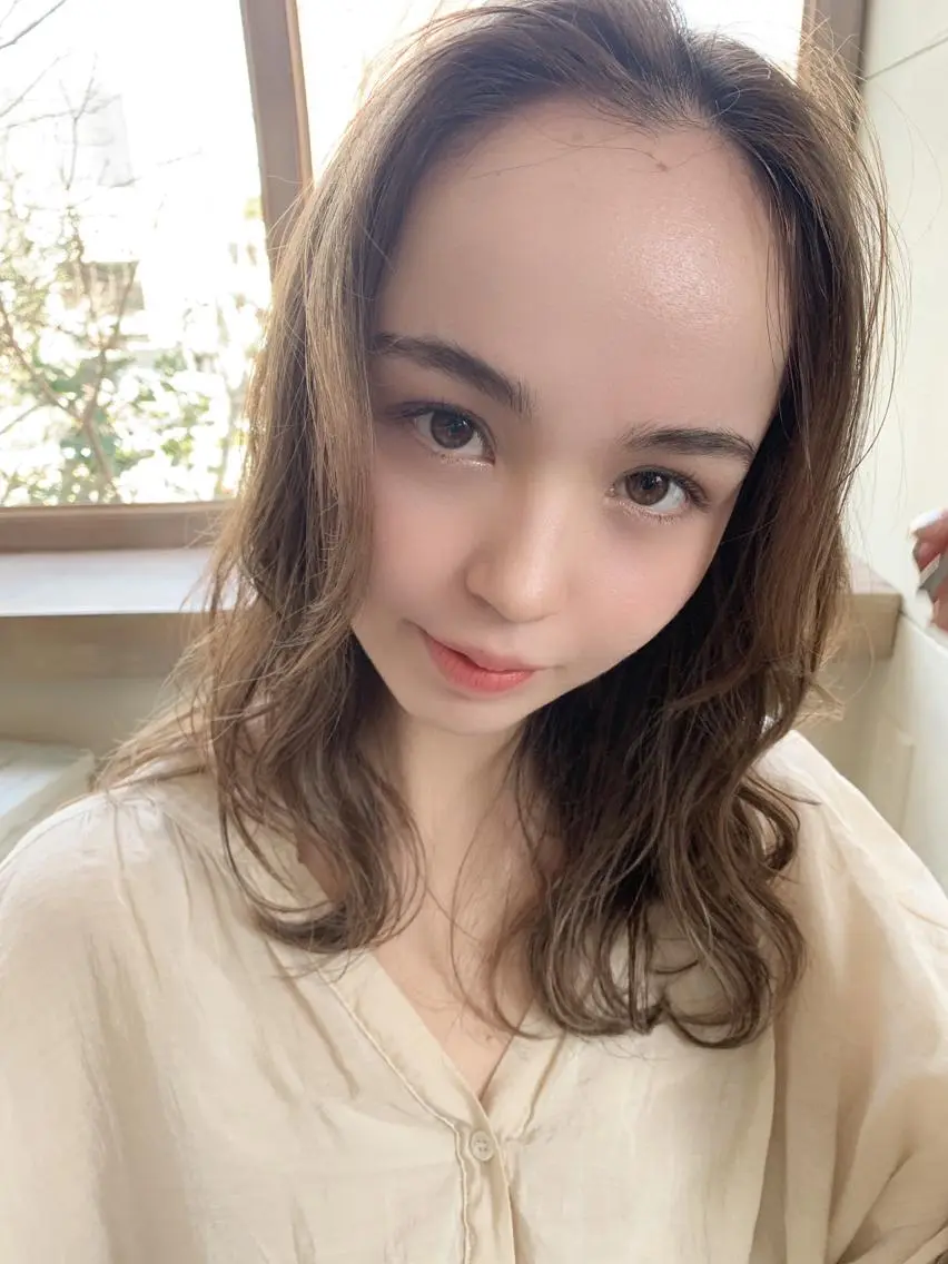❤️人気No.2❤️🦒似合わせカット（シャンプー込み）＋カラー＋ハホニコラメラメトリートメントの写真