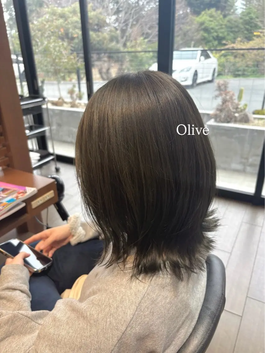 カラー 透明感カラー オリーブカラー Clair,e まなのヘアスタイル