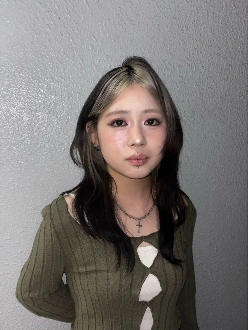ミディアム カラー ヘアカラー トリートメント カラー/縮毛矯正🌟 奈寧のヘアスタイル