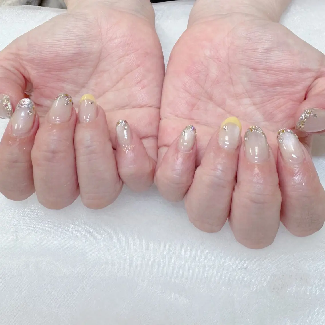 ネイル フレンチネイル ガラスフレンチ maruyasu. yのネイルデザイン