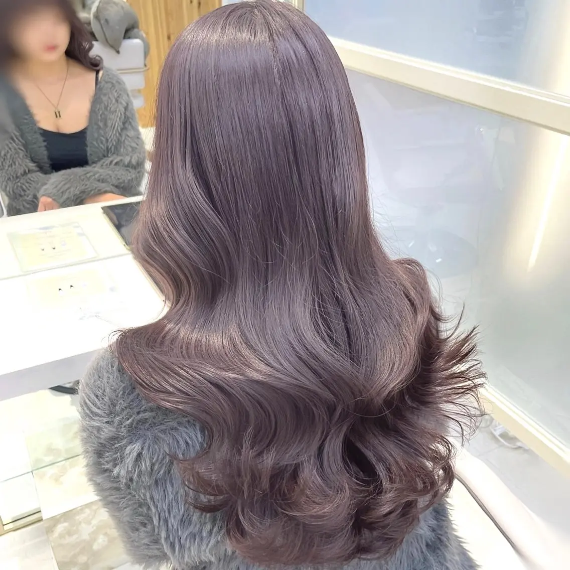 ロング カラー グレージュ ハイトーンカラー ラベンダーカラー ラベンダーグレージュ ラベンダーグレー 🇰🇷韓国風くびれ ヘア🇰🇷中村優大のヘアスタイル