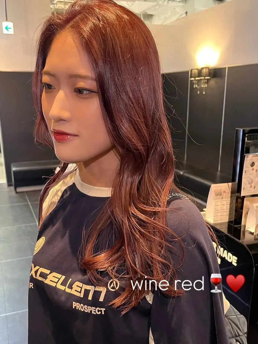 セミロング カラー ブリーチ レッドカラー ヘアカラー trico心斎橋 ナツミのヘアスタイル