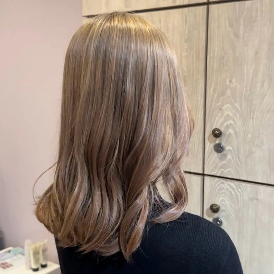 ミディアム カラー 柔らかいbeige ¦韓国¦🩰マユ🩰のヘアスタイル