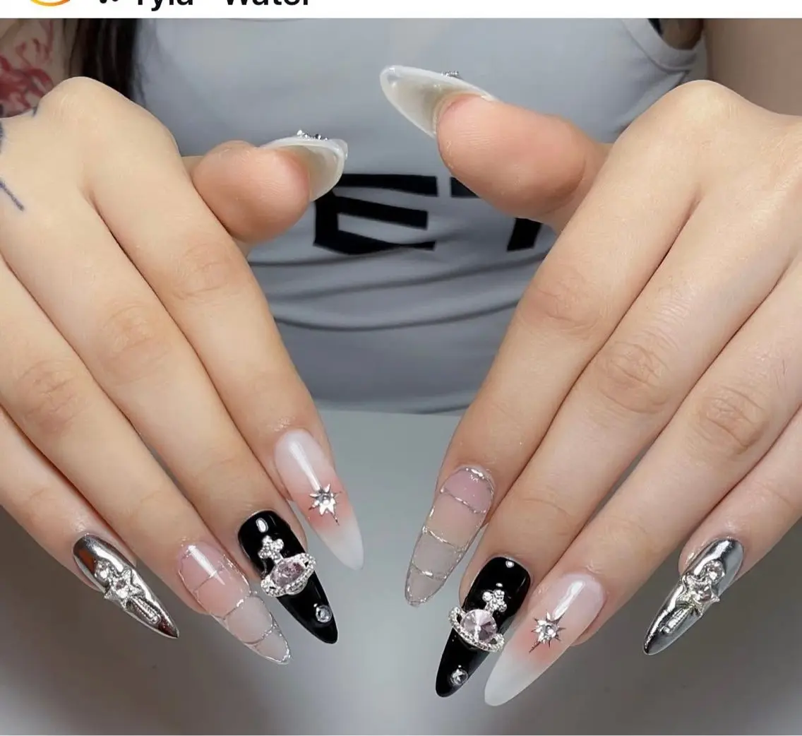 カラー ハンドネイル RUBY NAIL SPAのネイルデザイン