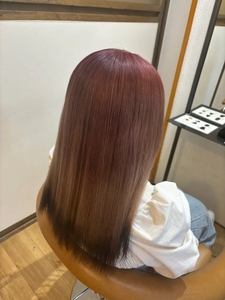 カラー CINQ ゆりんのヘアスタイル
