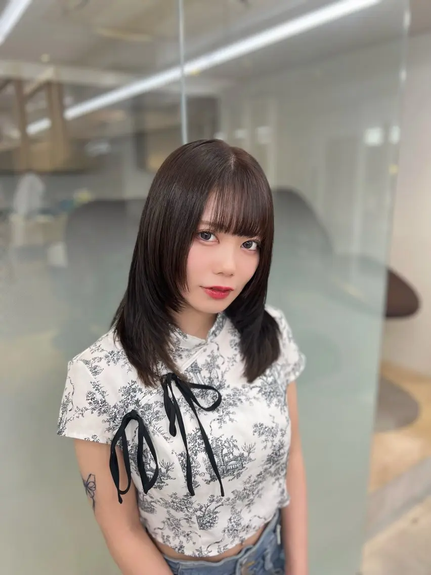 ミディアム カラー 顔周りカット レイヤーカット 小顔カット カット ヘアカラー トリートメント レイヤー/髪質改善 DAISUKEのヘアスタイル