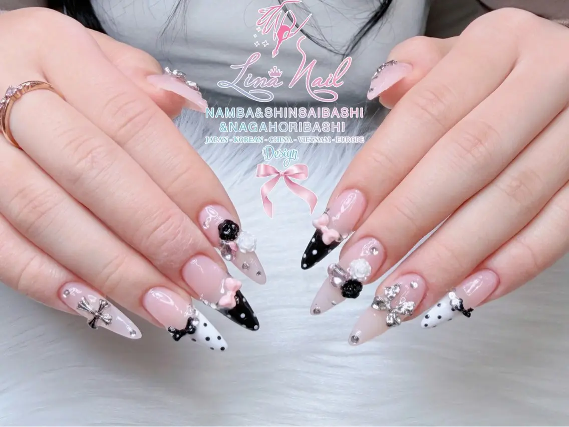 ネイル チークネイル 桜ネイル フラッシュネイル フットネイル ジェルネイル ハンドネイル リナネイル アメ村心斎橋店のネイルデザイン