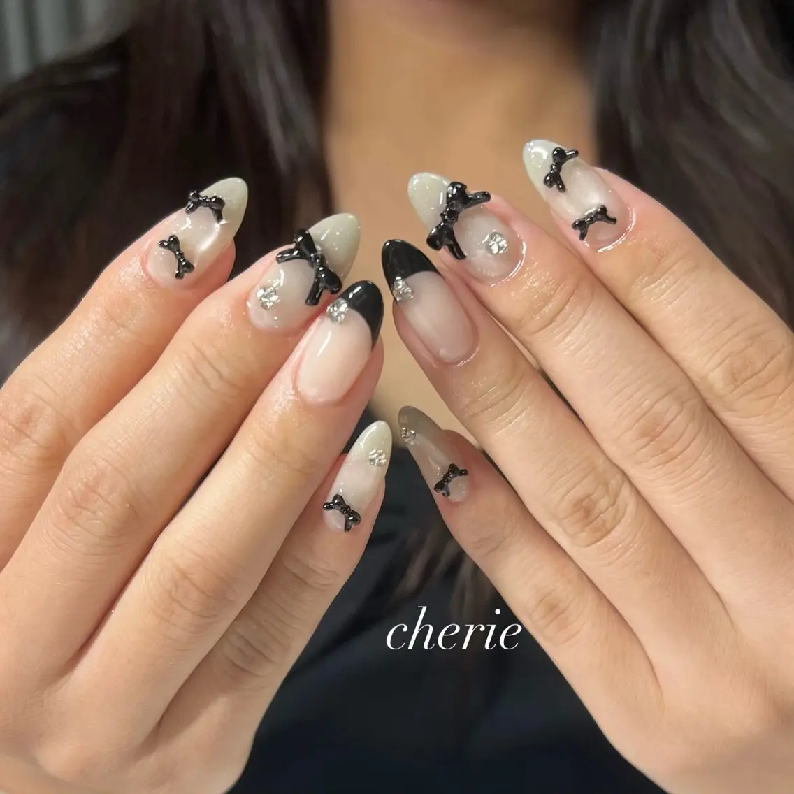 ネイル リボン ワンホンネイル Chérie moenaのネイルデザイン