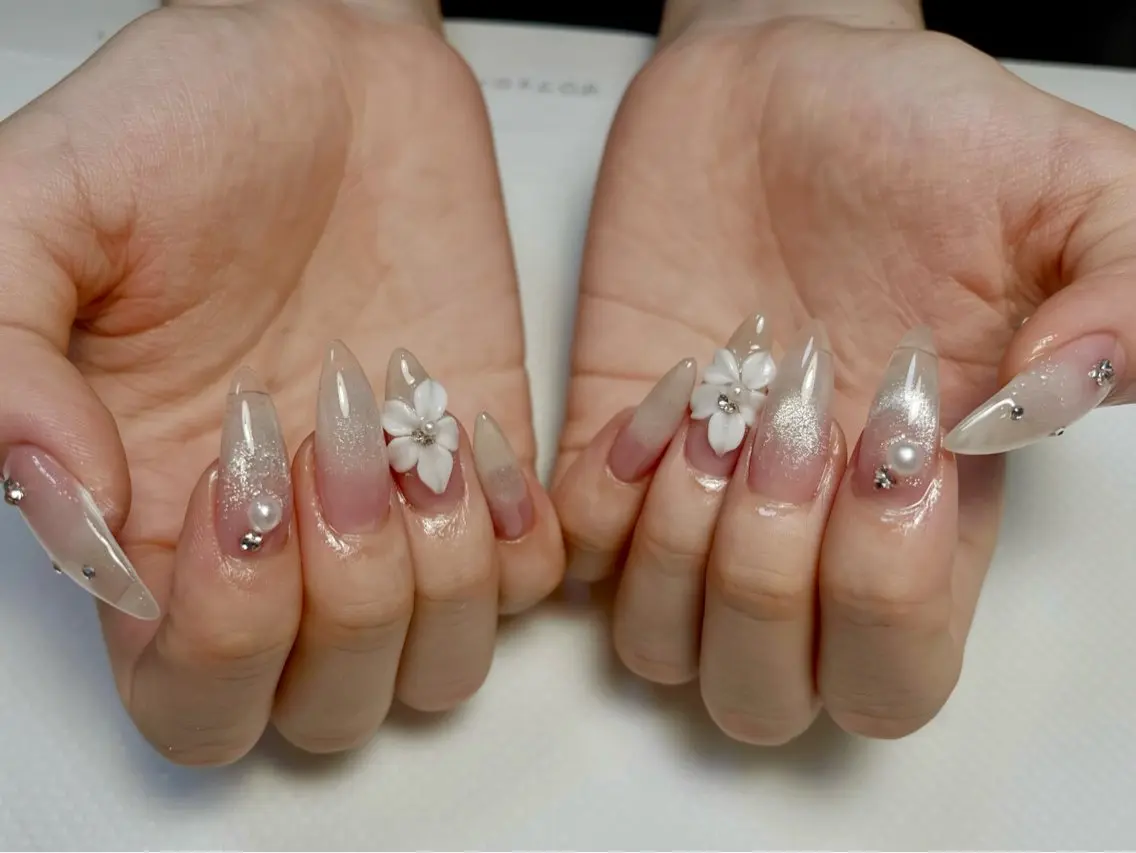 ネイル アートネイル フレンチネイル 韓国ネイル ワンホンネイル ハンドネイル 心斎橋Mione nail salonのネイルデザイン