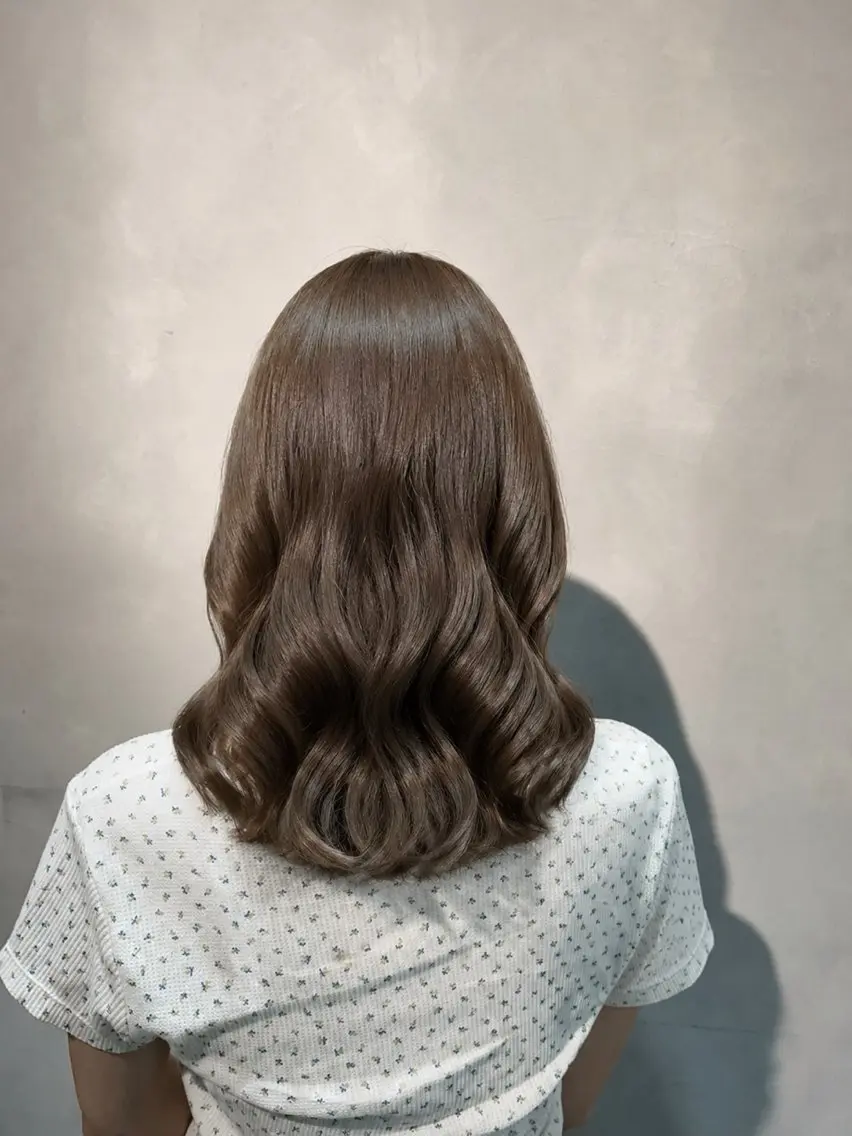 ミディアム カラー ベージュカラー 透明感カラー オリーブベージュ カット ヘアカラー トリートメント 渋谷/トレンドヘア 🦋🤍ふうかのヘアスタイル