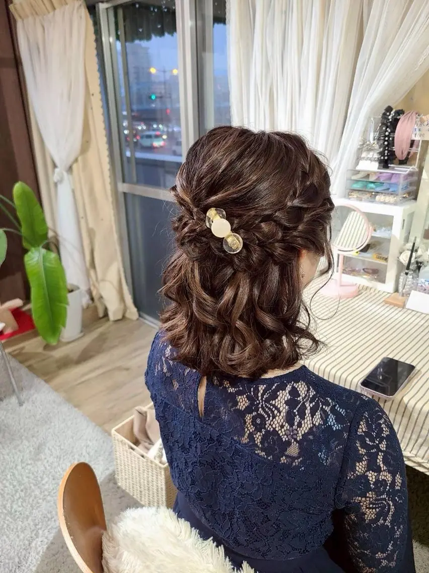 ヘアアレンジ ハーフアップ aya hair 水上のヘアスタイル