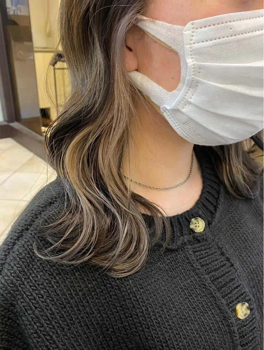 【ミニモ学割24歳以下限定🧑🎓】インナーカラー✨+トリートメント🔮¥13200→¥9900の写真