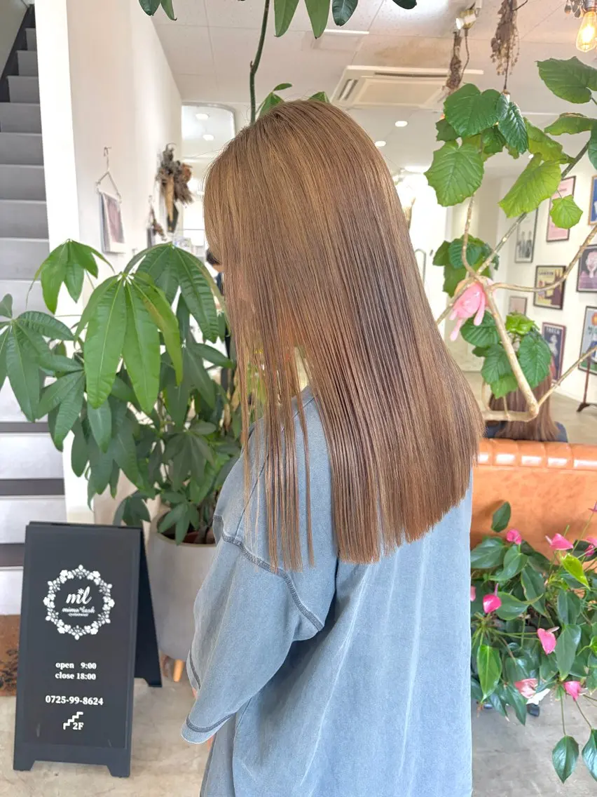 ロング カラー ブリーチ 透明感カラー カット ヘアカラー anjii リンのヘアスタイル