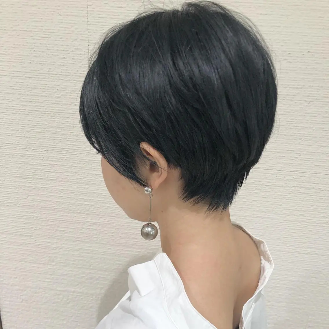 ショート 三鷹で1番ショート ボブをカットする新谷のヘアスタイル