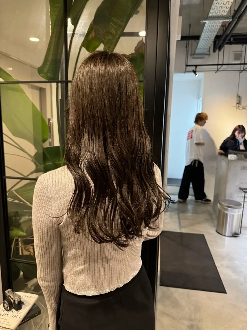 ロング カット ヘアカラー トリートメント ベージュカラー/新潟 カラー特化/落合優吾のヘアスタイル
