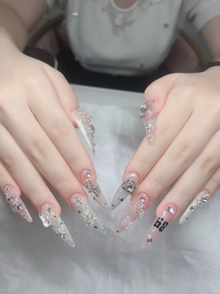ネイル 長さ出し グラデーション キラキラネイル マグネットネイル ニュアンスネイル Lee Nails チップ長さだし専門店のネイルデザイン