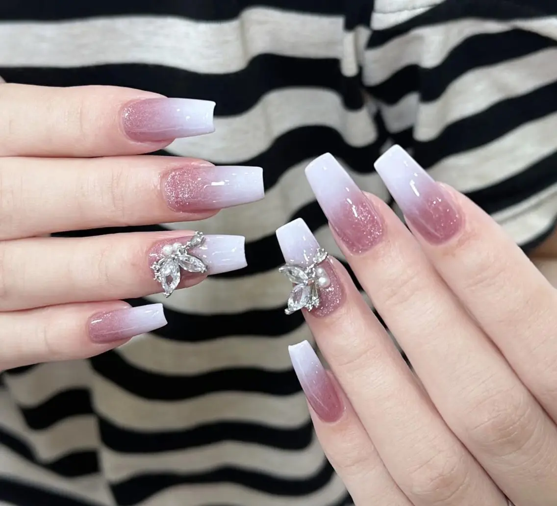 ネイル ハンドネイル Pure&Rich Nailのネイルデザイン