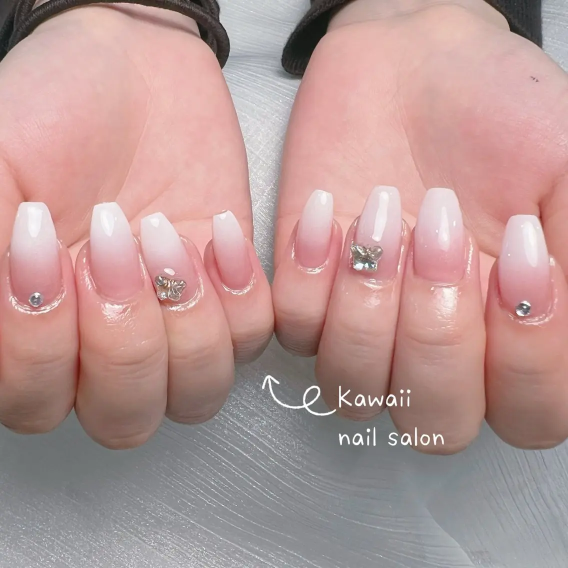 ネイル チークネイル ドット グラデーション ハート キラキラネイル Kawaii _Nailのネイルデザイン