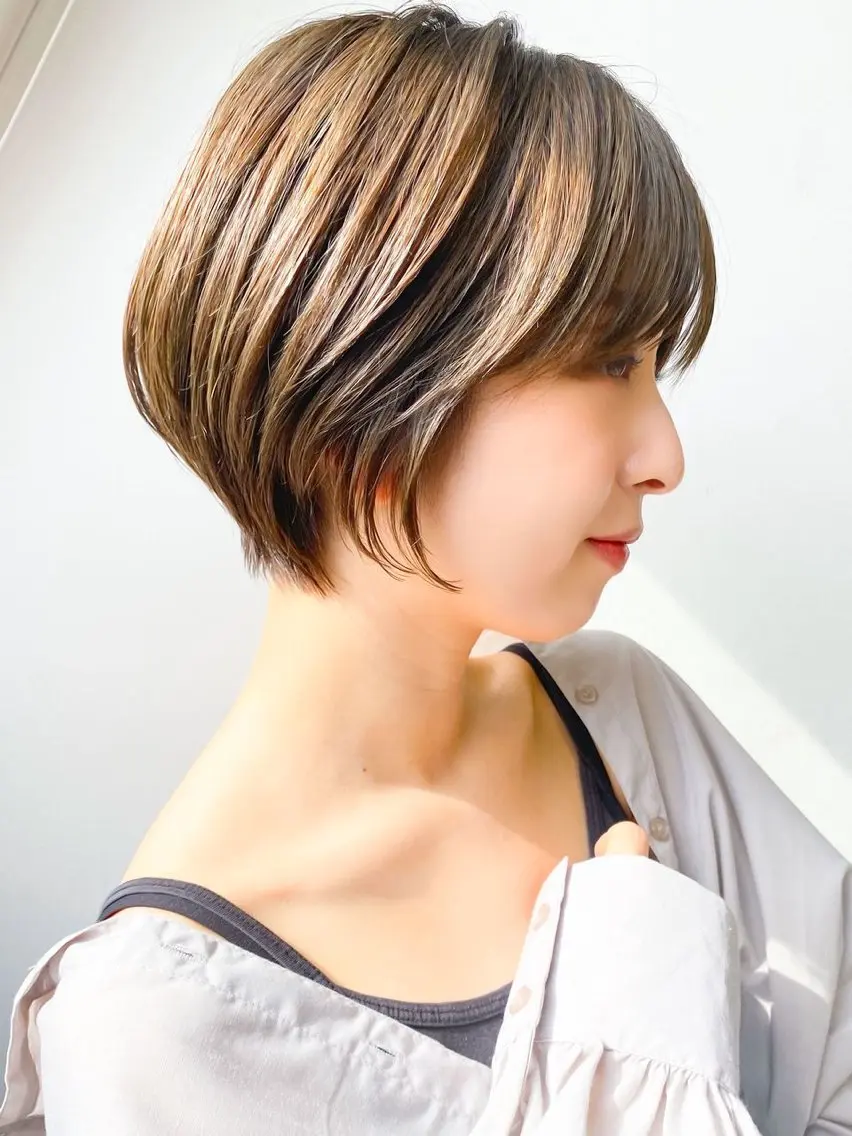 ショート レイヤースタイル⭐️ 村上のヘアスタイル
