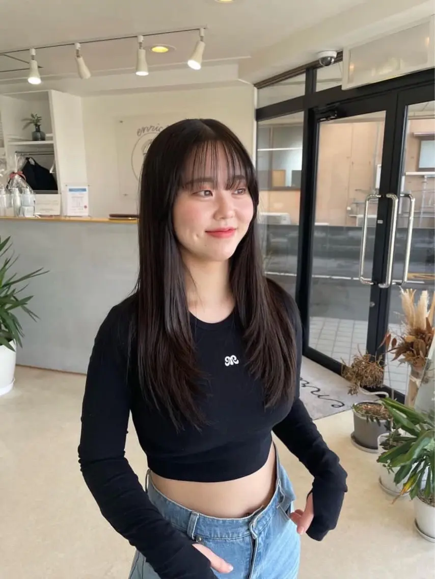 ロング レイヤーカット 前川 瑞希のヘアスタイル