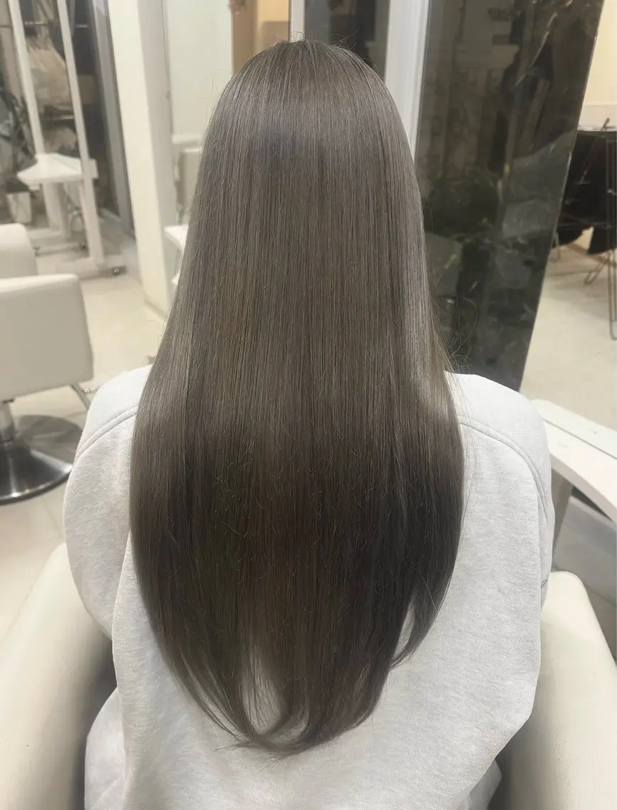 ロング カラー 石黒 晴香のヘアスタイル